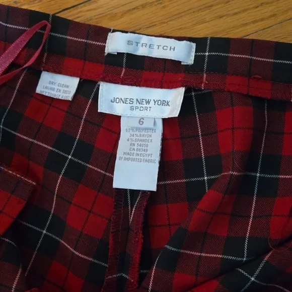 Jones New York straight leg red plaid slacks. - Picture 4 of 7